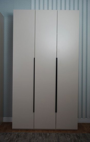 Шкаф 1200 мм Пальма, Сатин (ДСВ) в Верхней Пышме - verhnyaya-pyshma.mebel-e96.ru